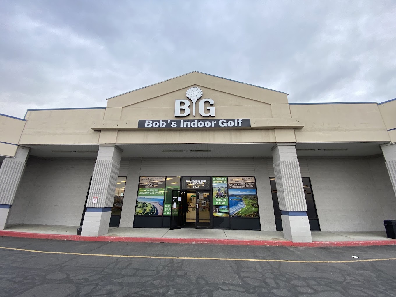 Bob's Indoor Golf and Games in Idaho Falls Idaho