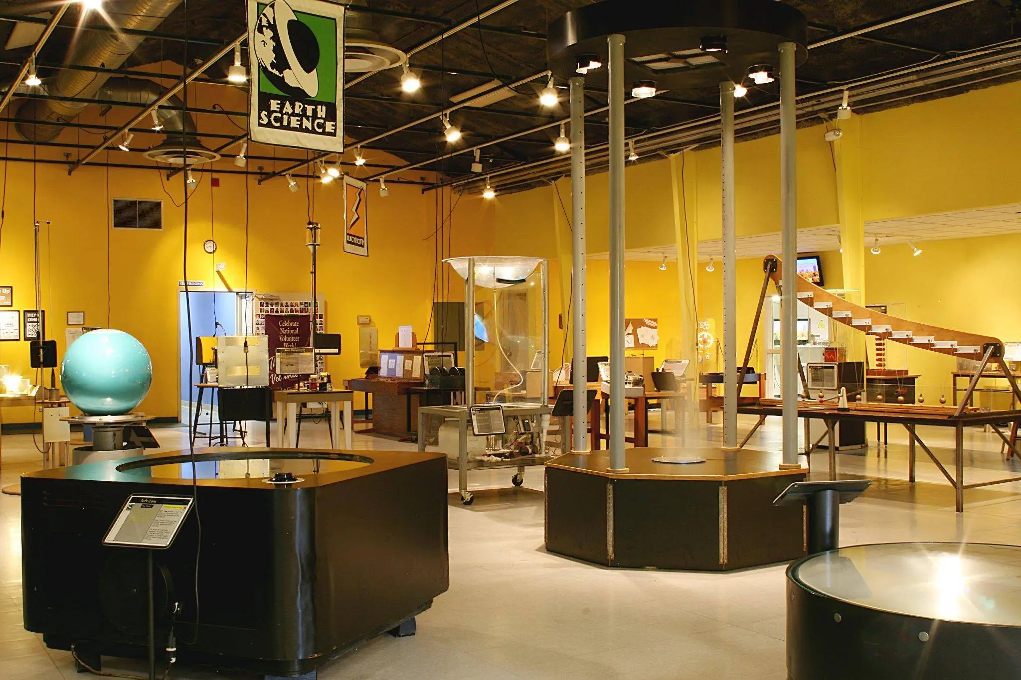 Science discovery center representing interactive educational experiences